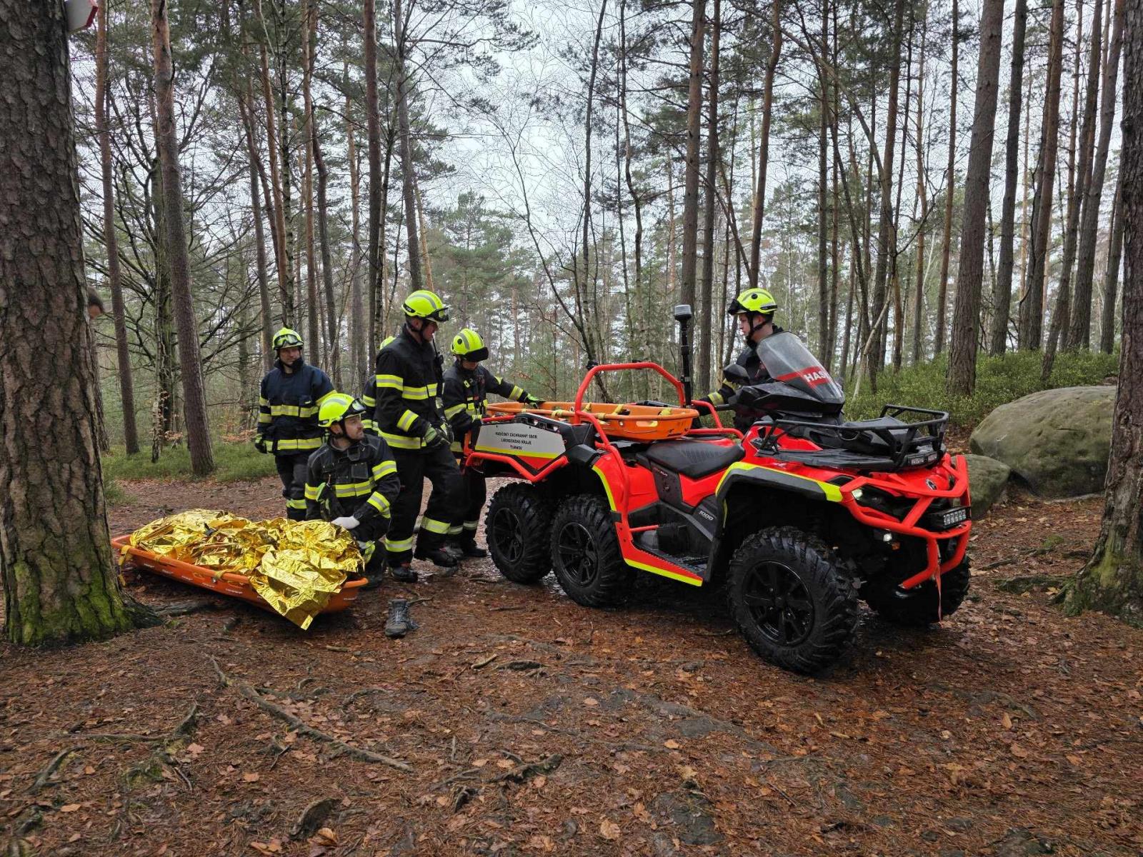 Šestikolka turnovských profesionálních hasičů nevyjížděla k zásahu letos v březnu poprvé, ale již popáté