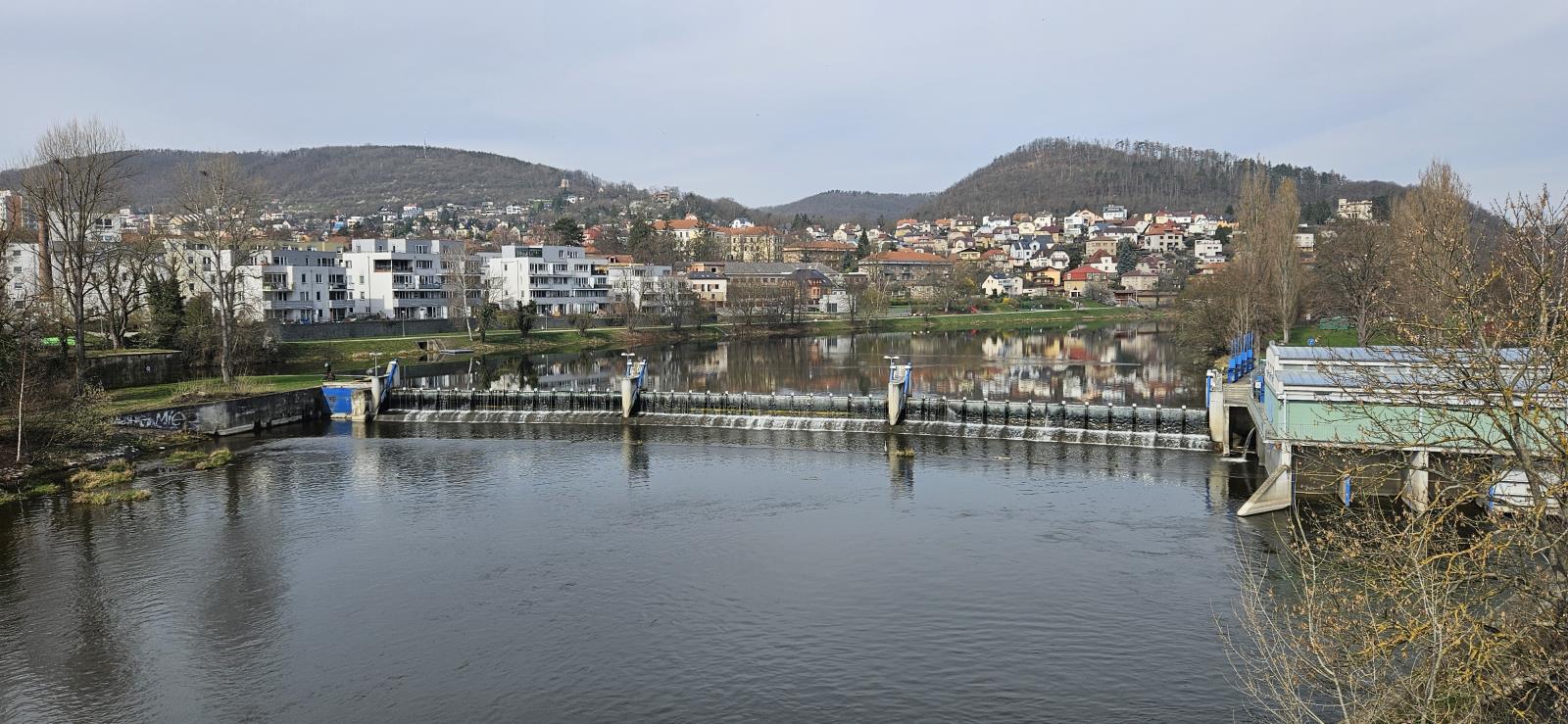 001-Berounští hasiči uctili památku kolegů utonulých před 54 lety.jpg