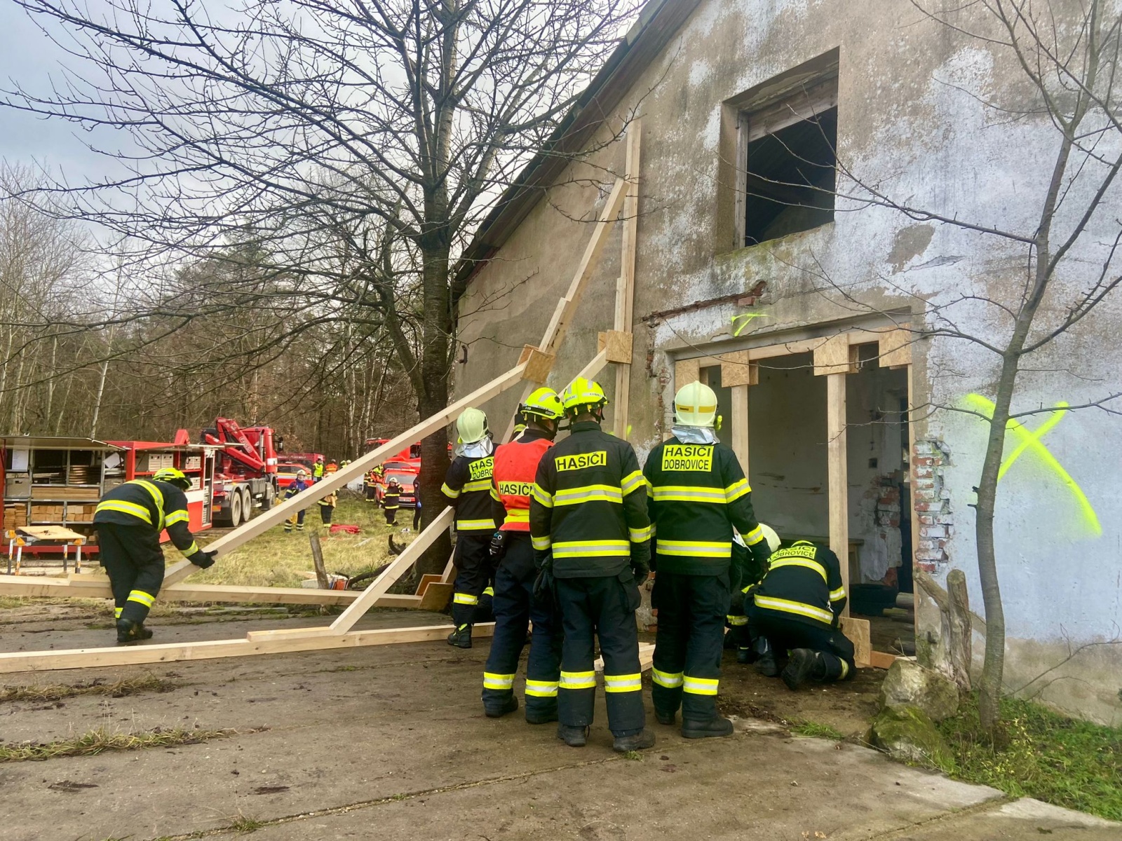 003-Taktické cvičení DESTRUKCE 2024 v obci Pěčice na Mladoboleslavsku.jpeg
