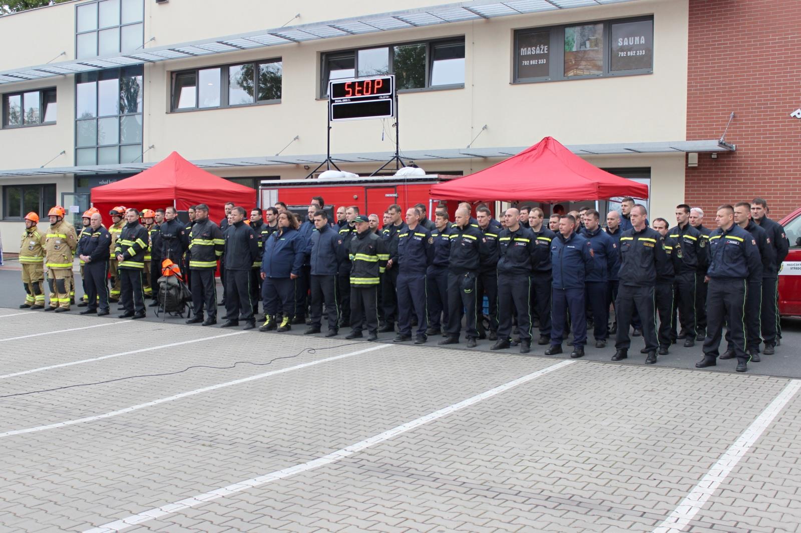 004-krajská soutěž ve vyprošťování u dopravních nehod.JPG