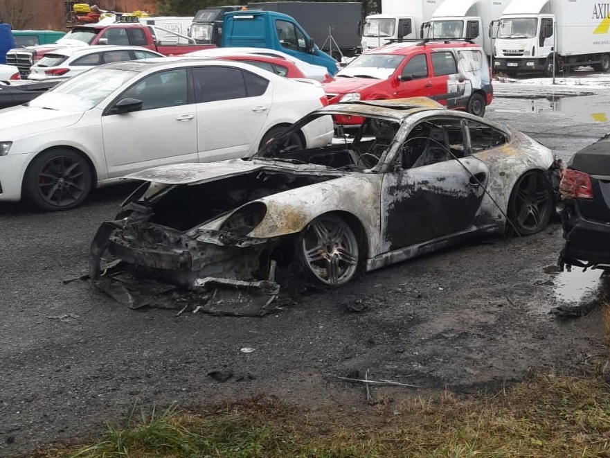 004 - požár osobního automobilu.jpg