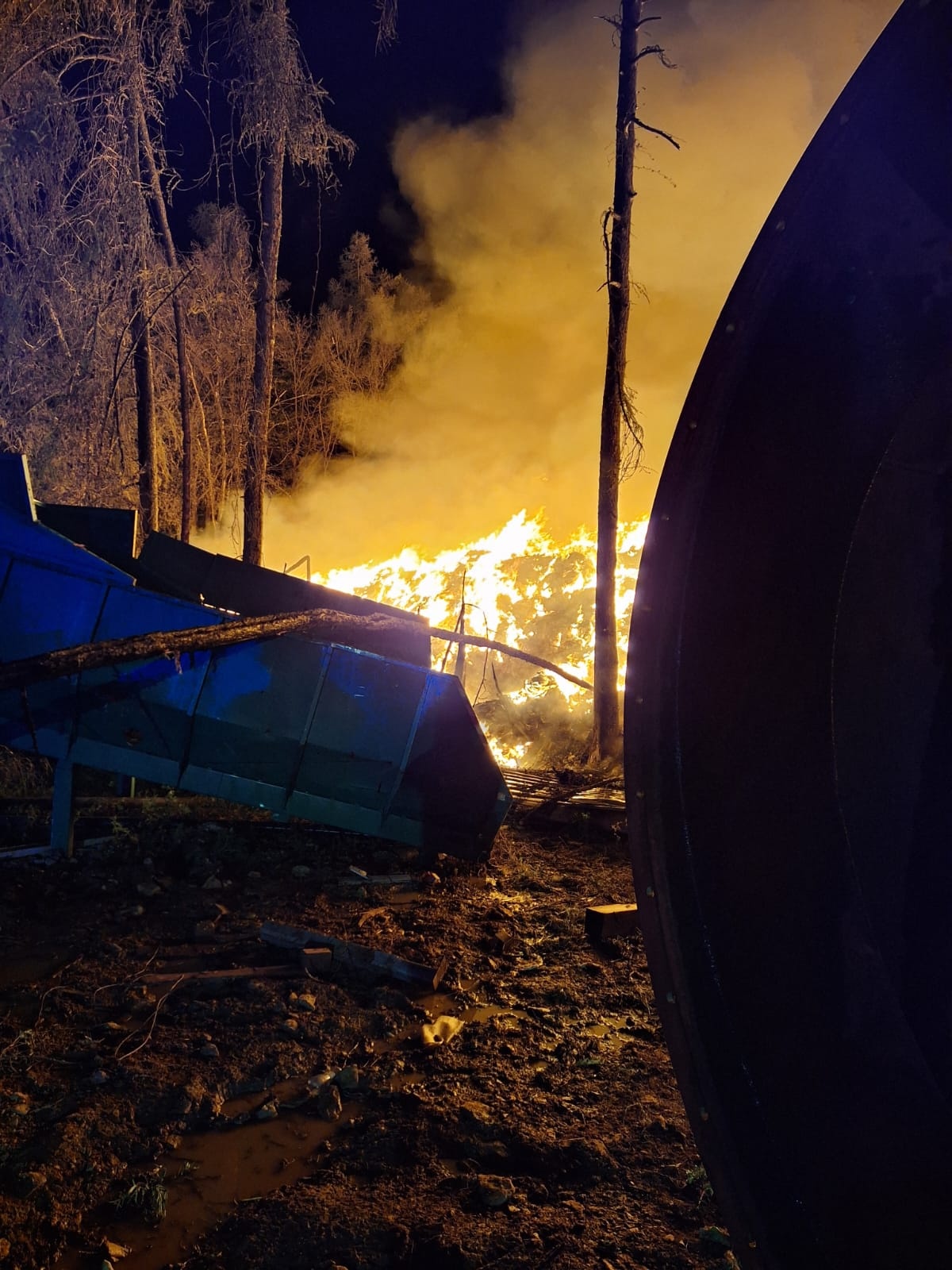 004-požár skládky Rynholec.jpg