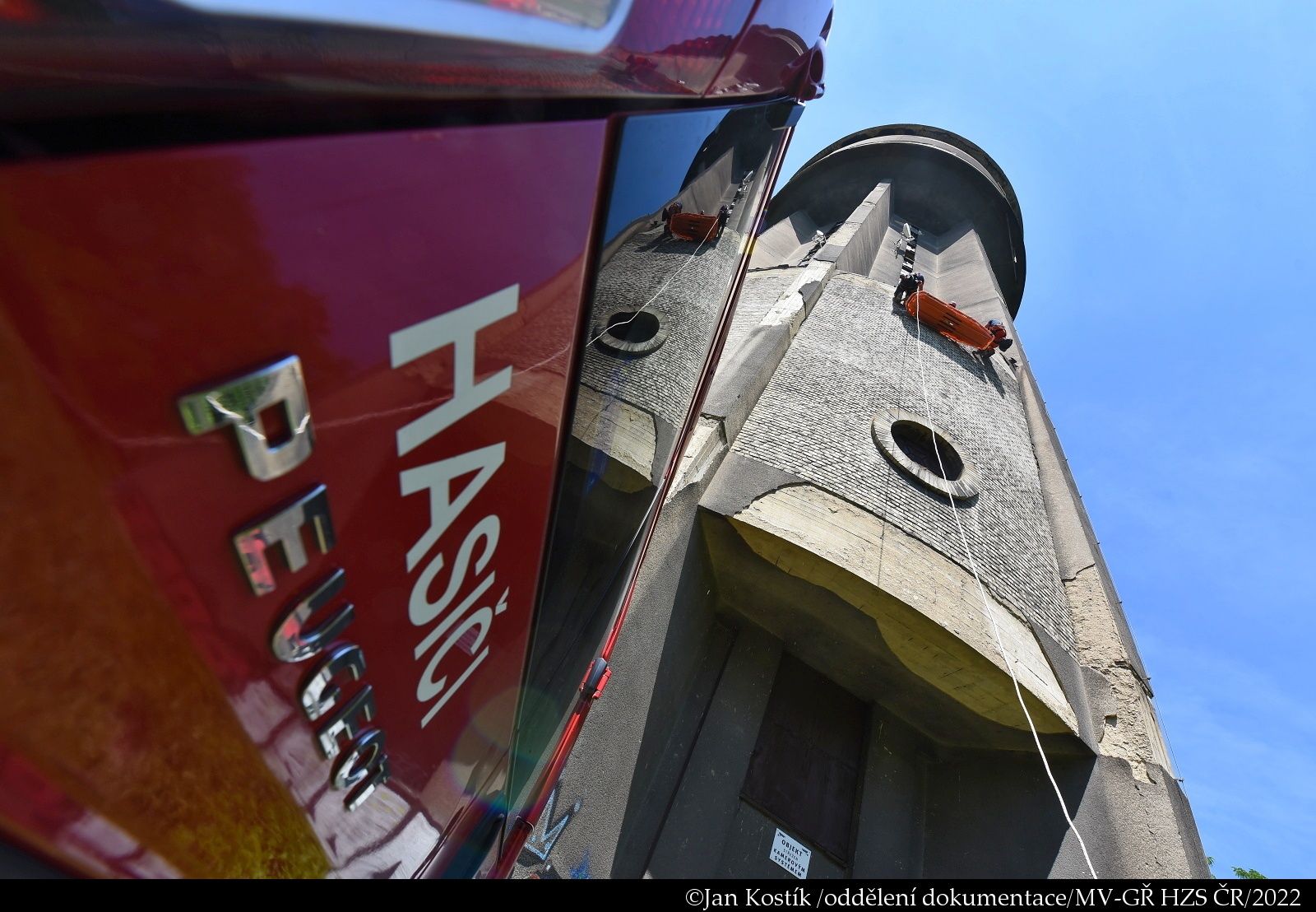 004 - výcvik kladenských lezců.jpg