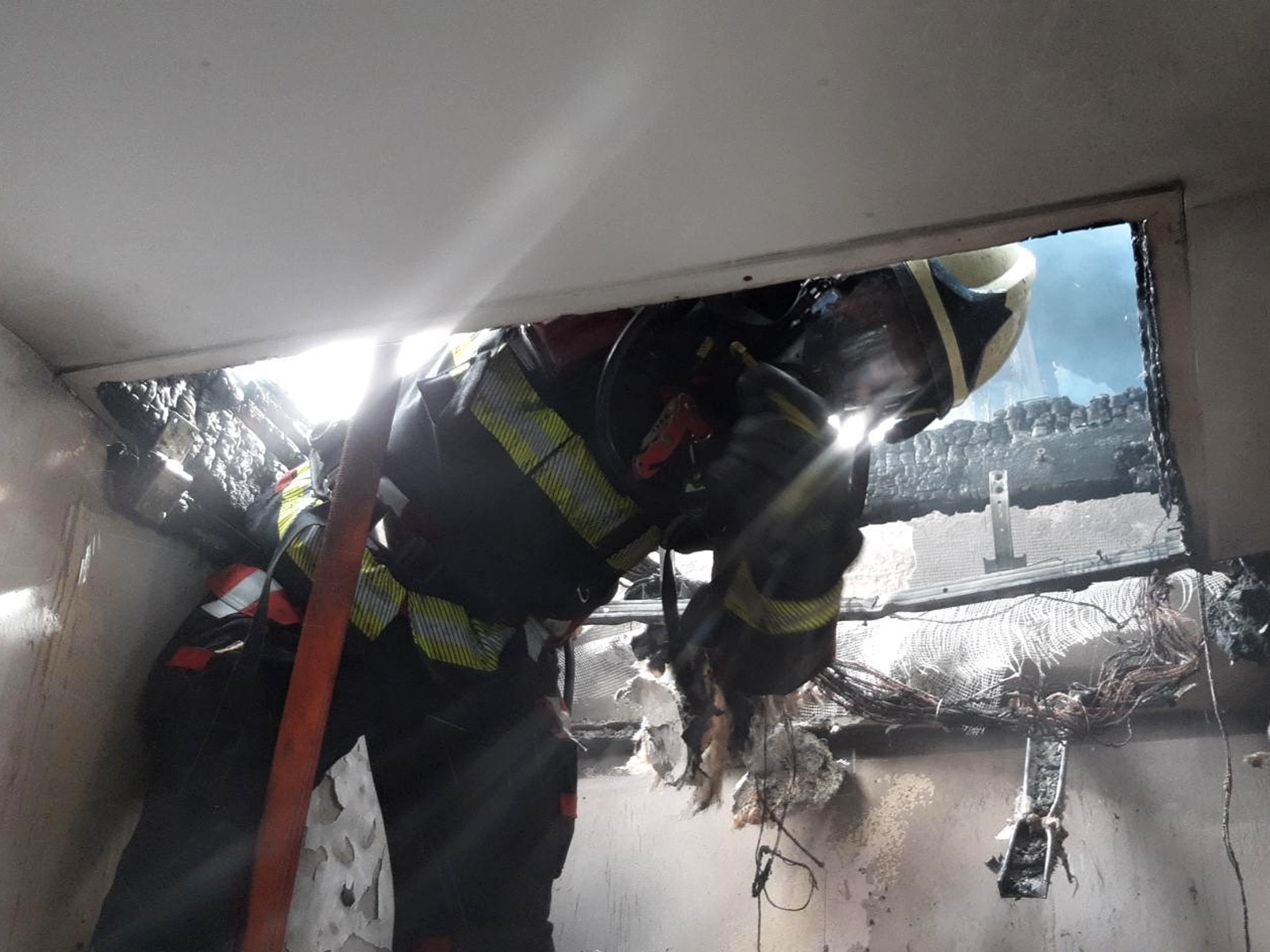 005-Rozebírání stropní konstrukce.jpg