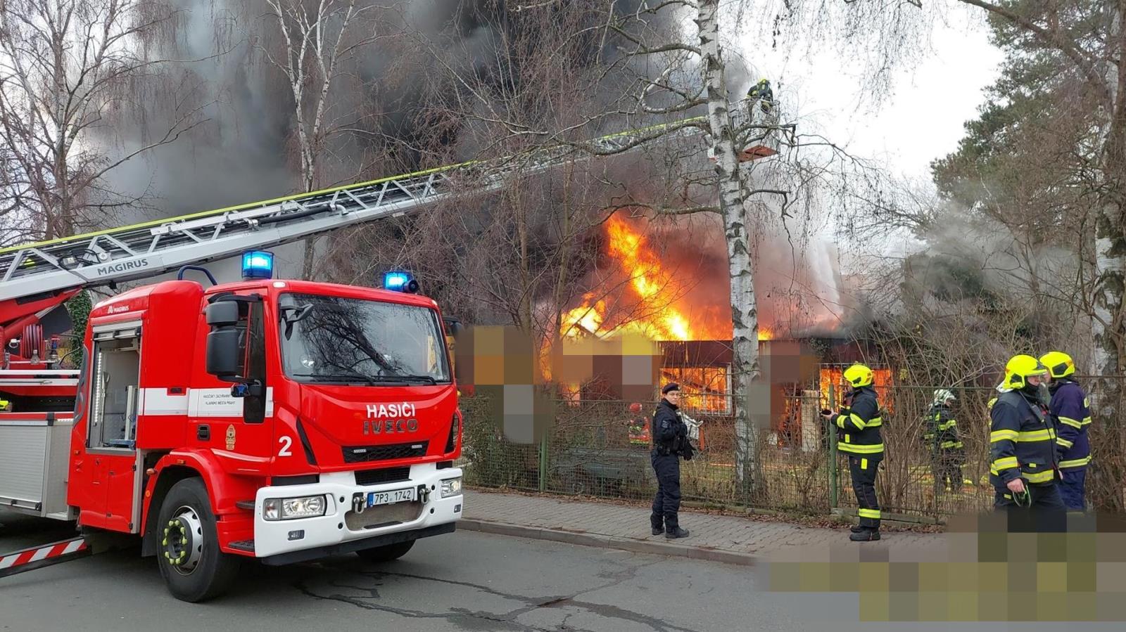 005-vánoční svátky - Hostivice.jpg