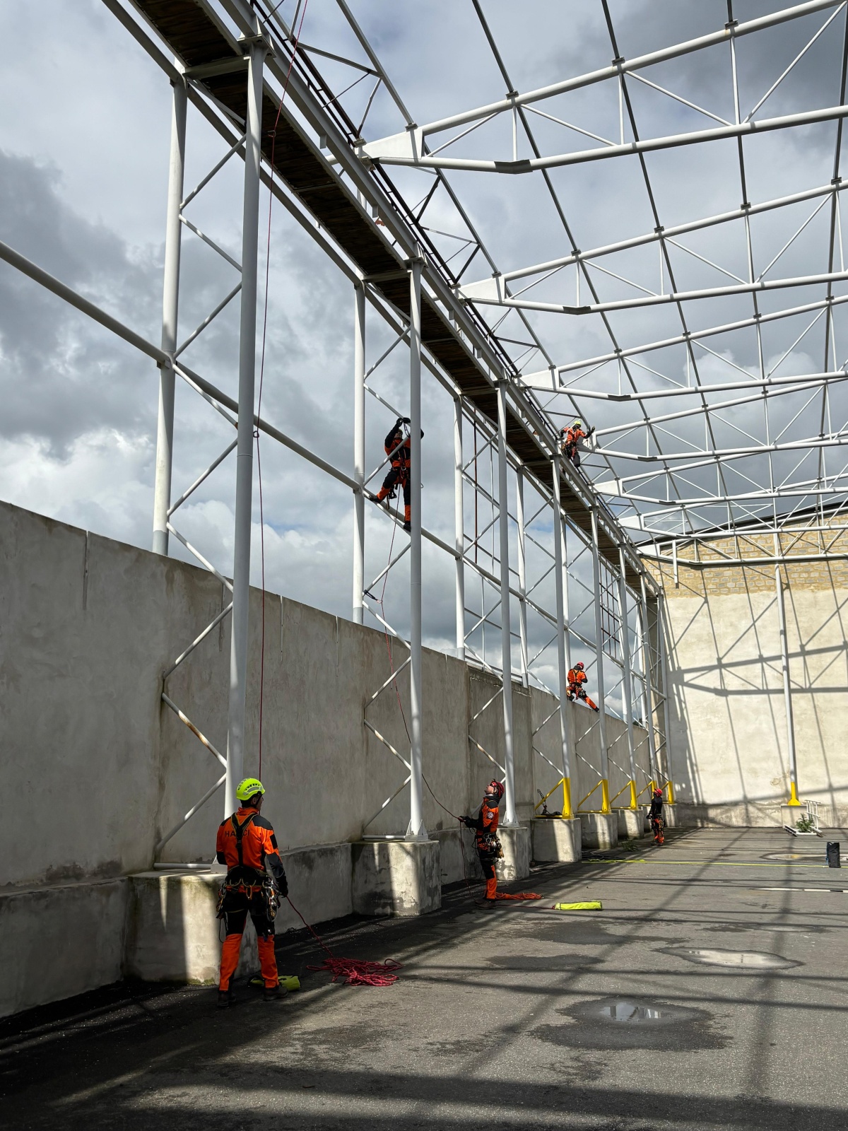 006-Pravidelný dvoudenní výcvik mělnických lezců.jpg