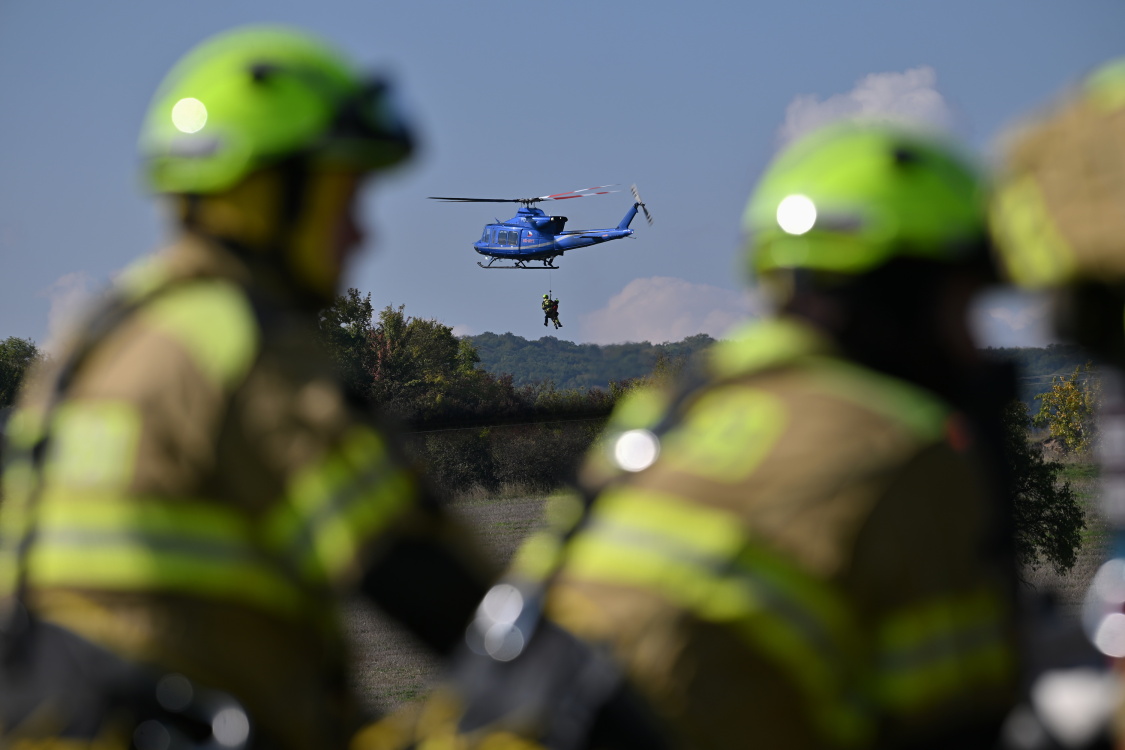 008-nácvik hašení v těžko přístupném terénu.JPG