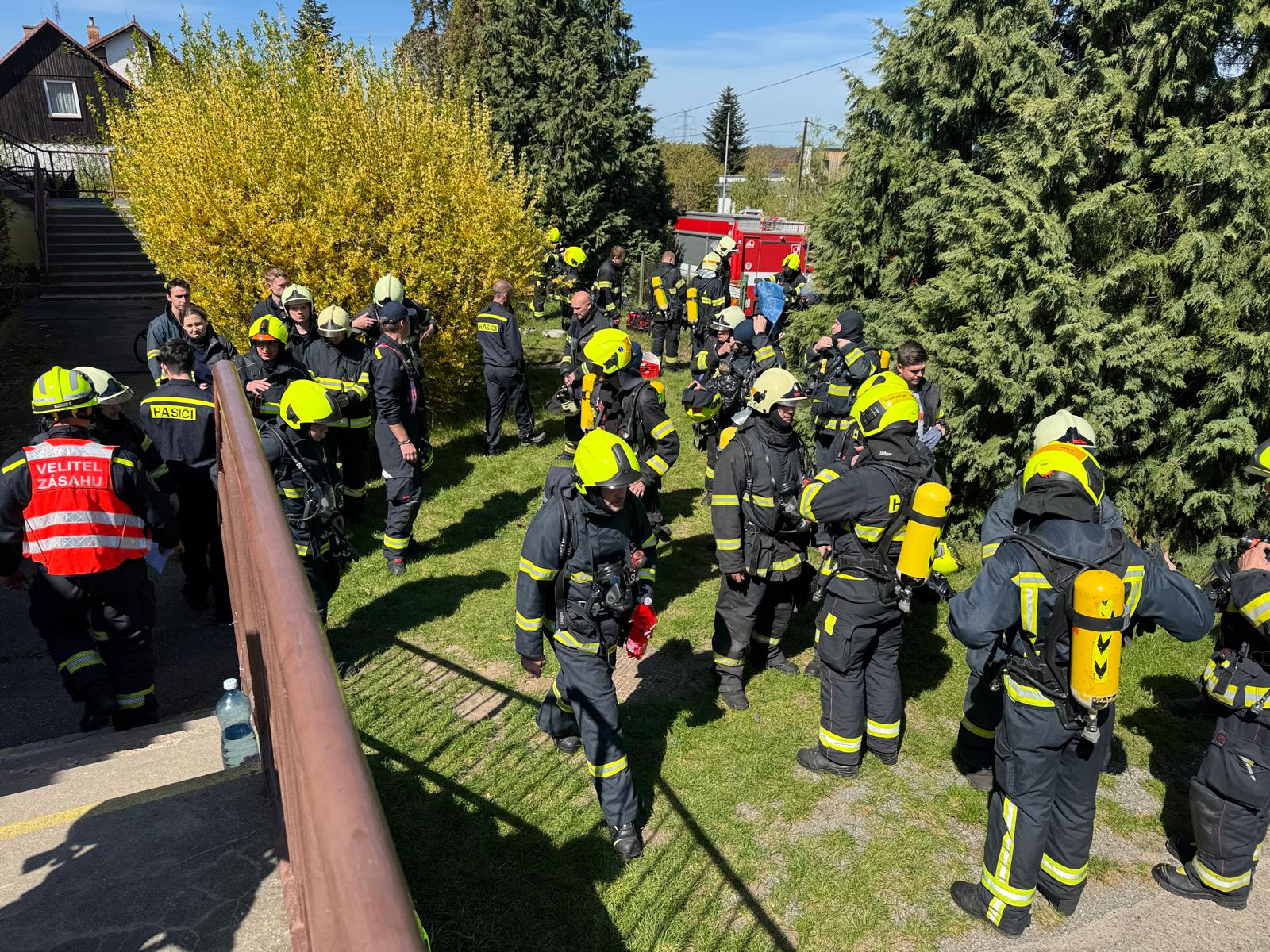 010-Výcvik nositelů dýchací techniky jednotek SDH.jpeg