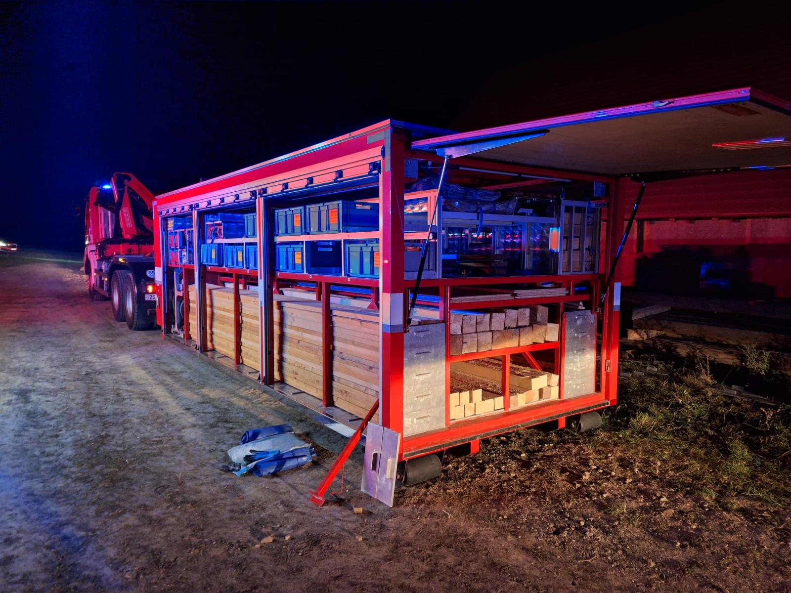 010. Záchrana dělníka..jpeg