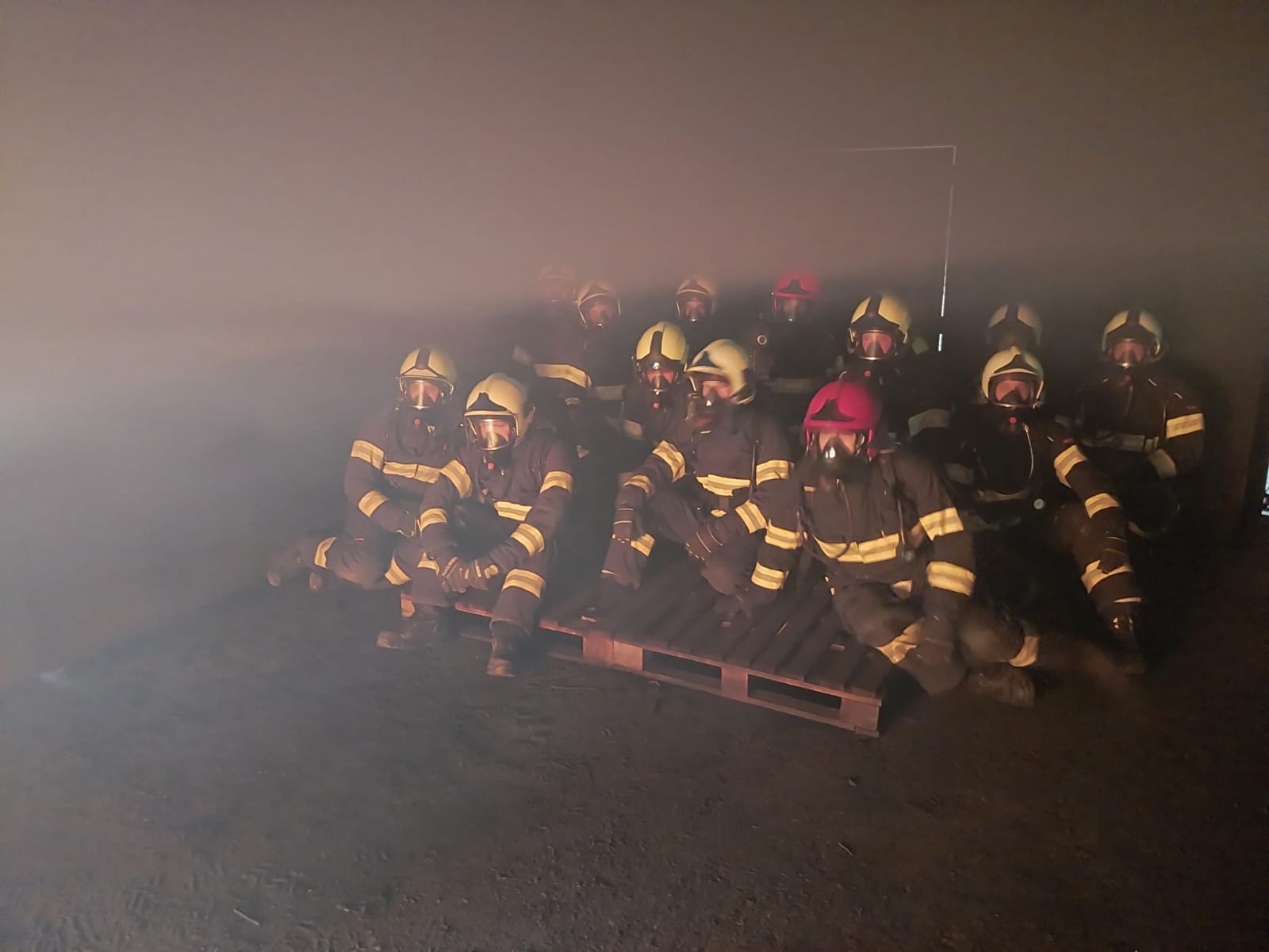 011-Výcvik berounských hasičů v ohňovém polygonu.jpg