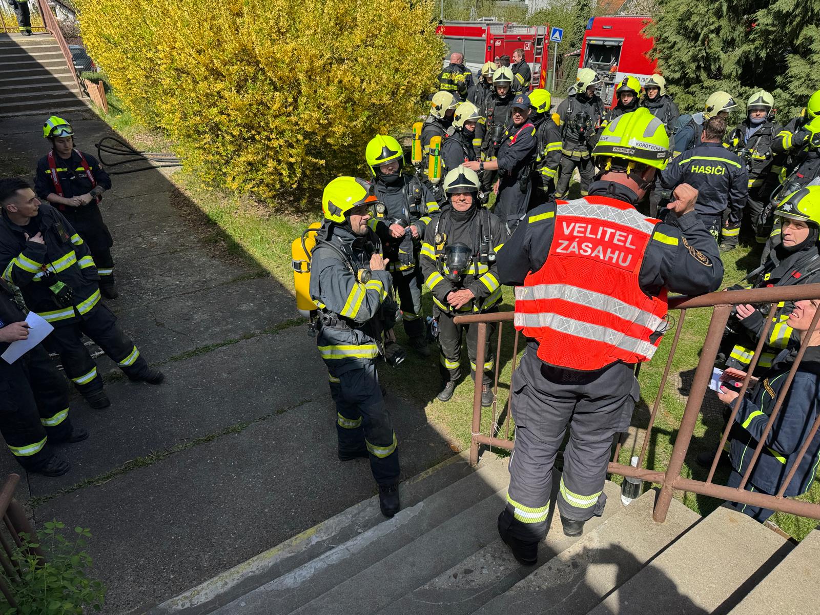 015-Výcvik nositelů dýchací techniky jednotek SDH.jpeg