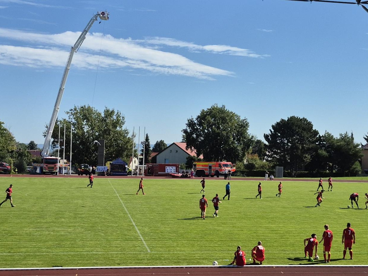 016-Fotbal pro nadaci.jpg