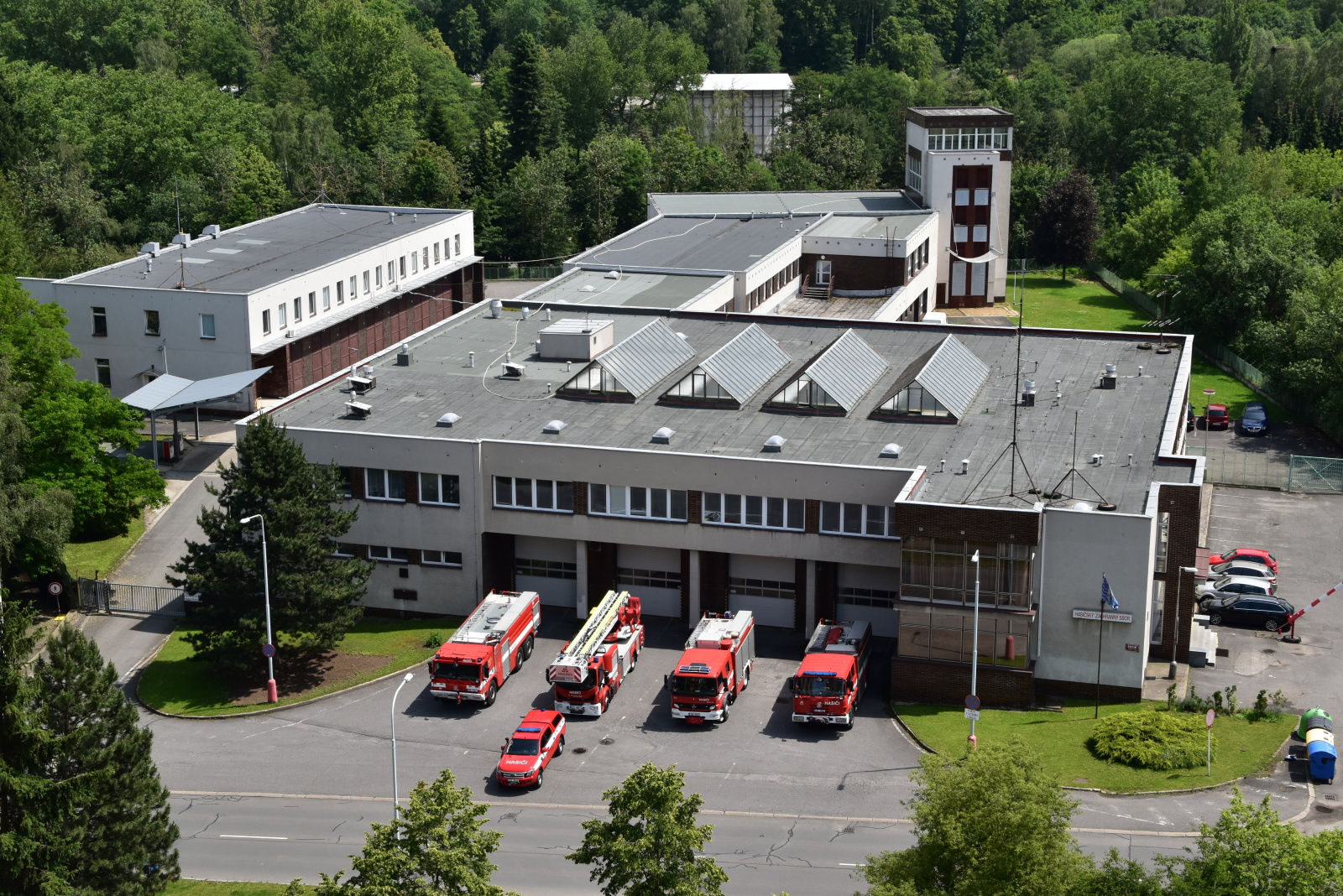 017-Současná stanice HZS Příbram z ptačí perspektivy (2020).JPG