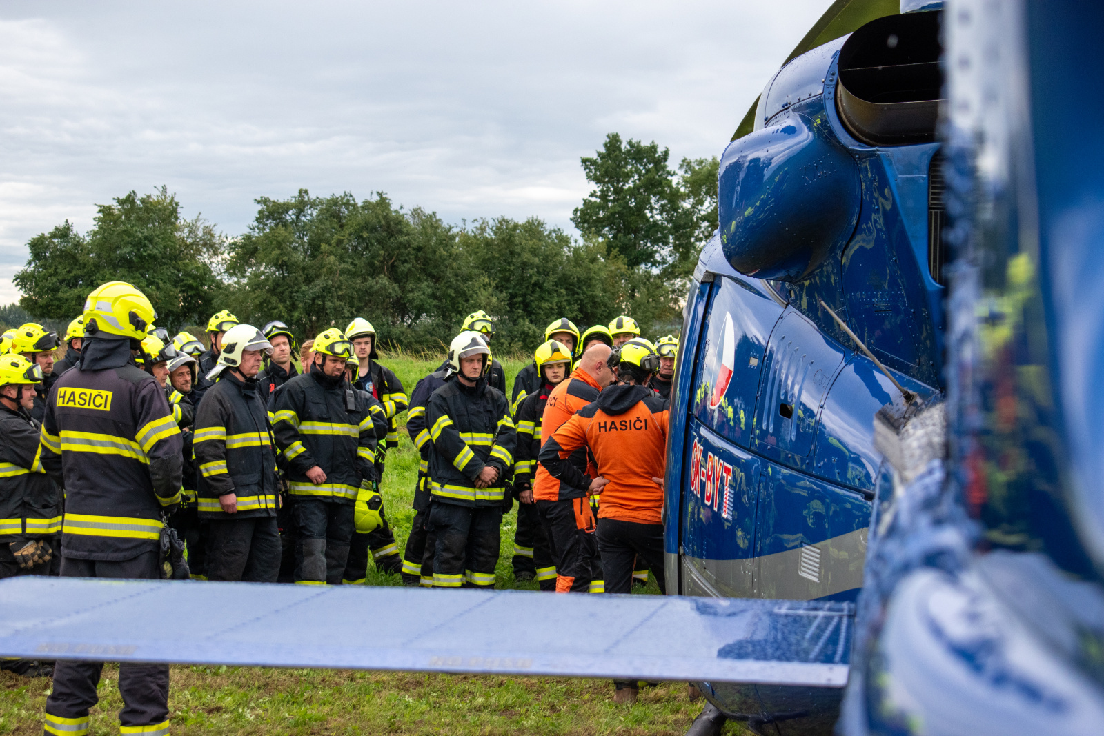 017-Výcvik v plnění hasebního vaku.jpg