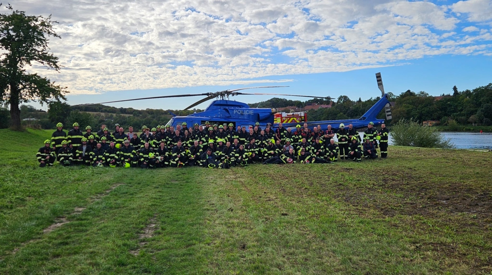 022-Výcvik v plnění hasebního vaku.jpg