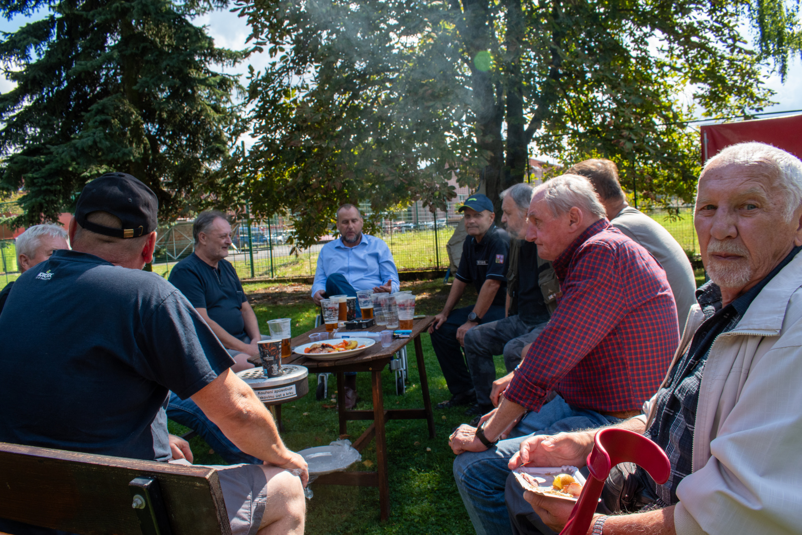 025-30 let profesionálních hasičů ve Stochově.jpg