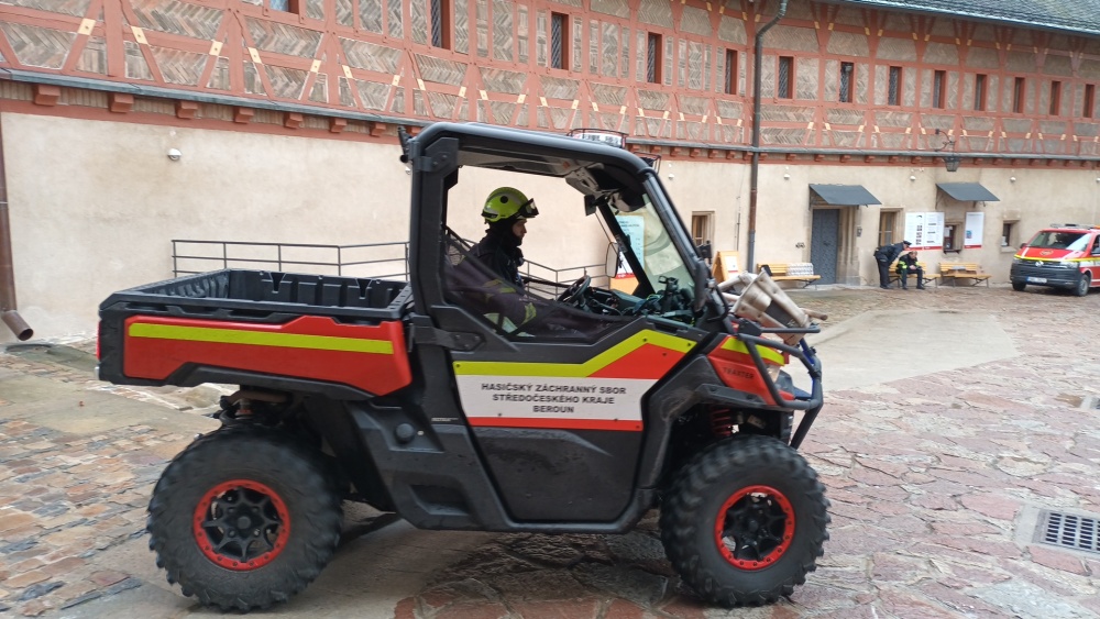 025-Taktické cvičení Karlštejn.jpg