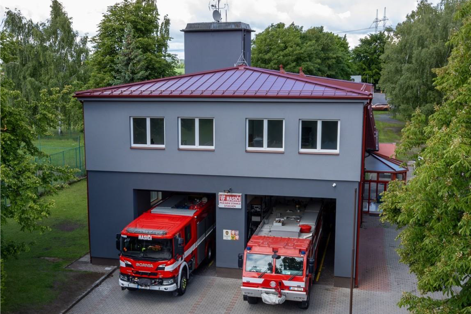 027-30 let profesionálních hasičů ve Stochově.png