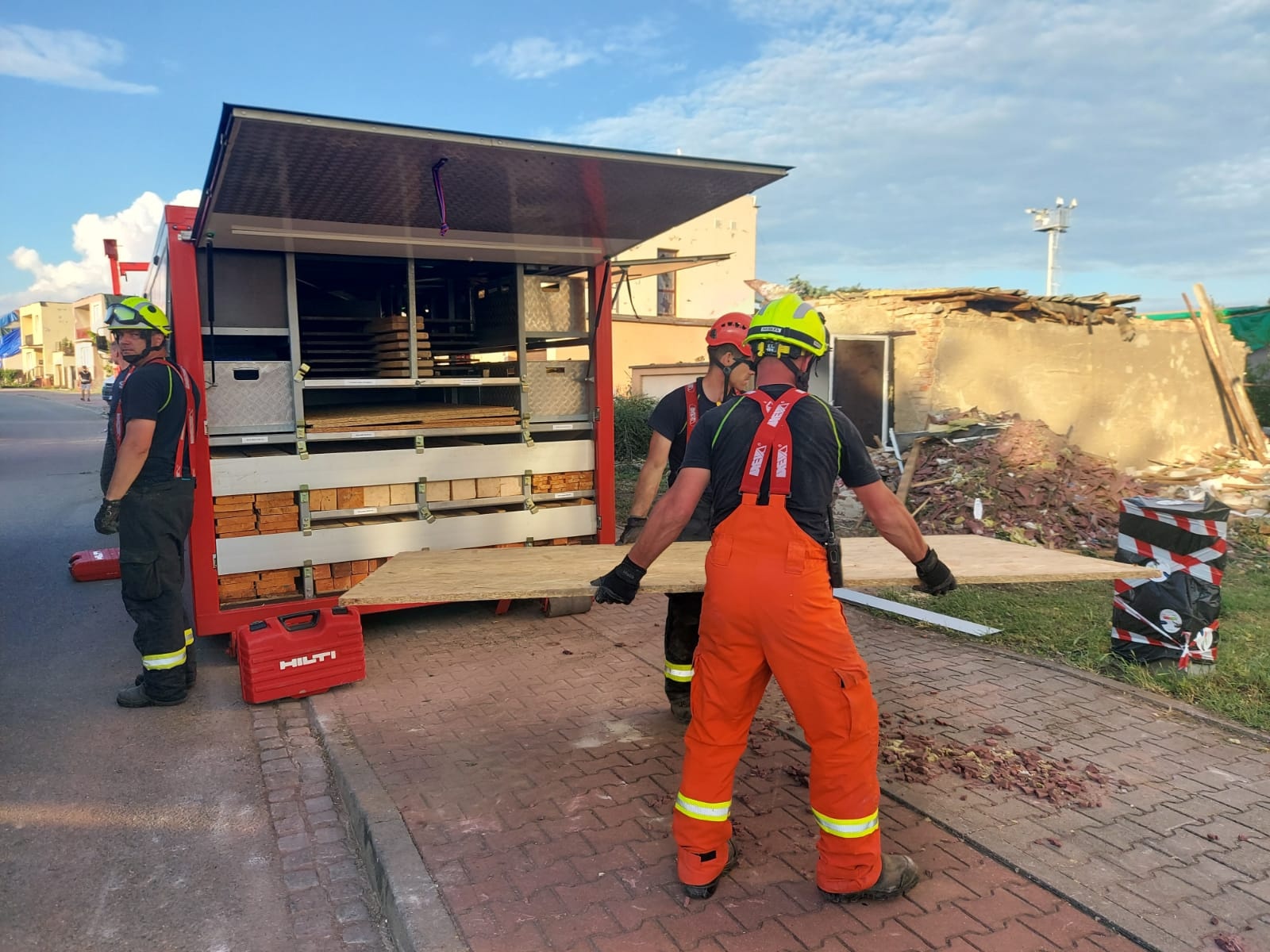 031 - další příprava výdřevy.jpg