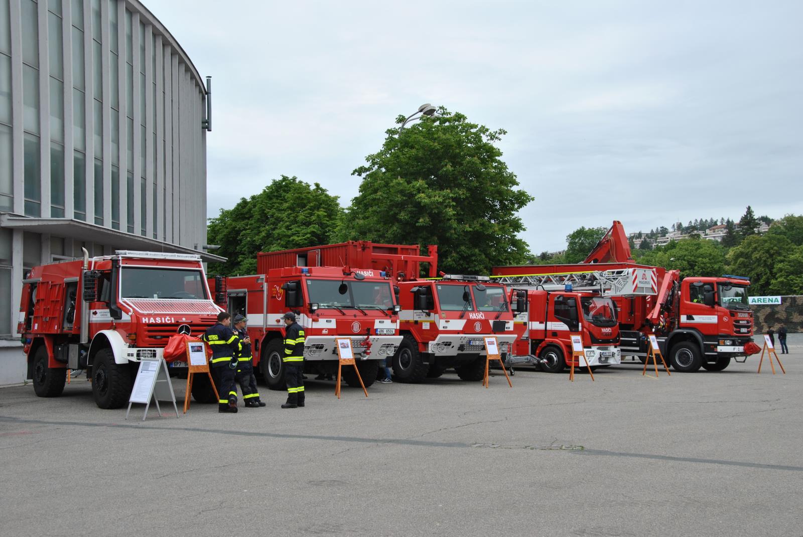 04_Pyros_hromadná_2.JPG