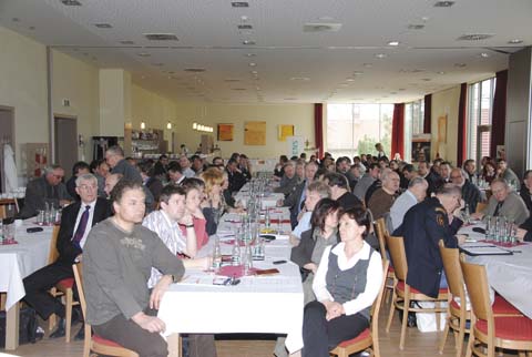 V konferenčním sále bylo 130 odborníků a pozvaných hostů