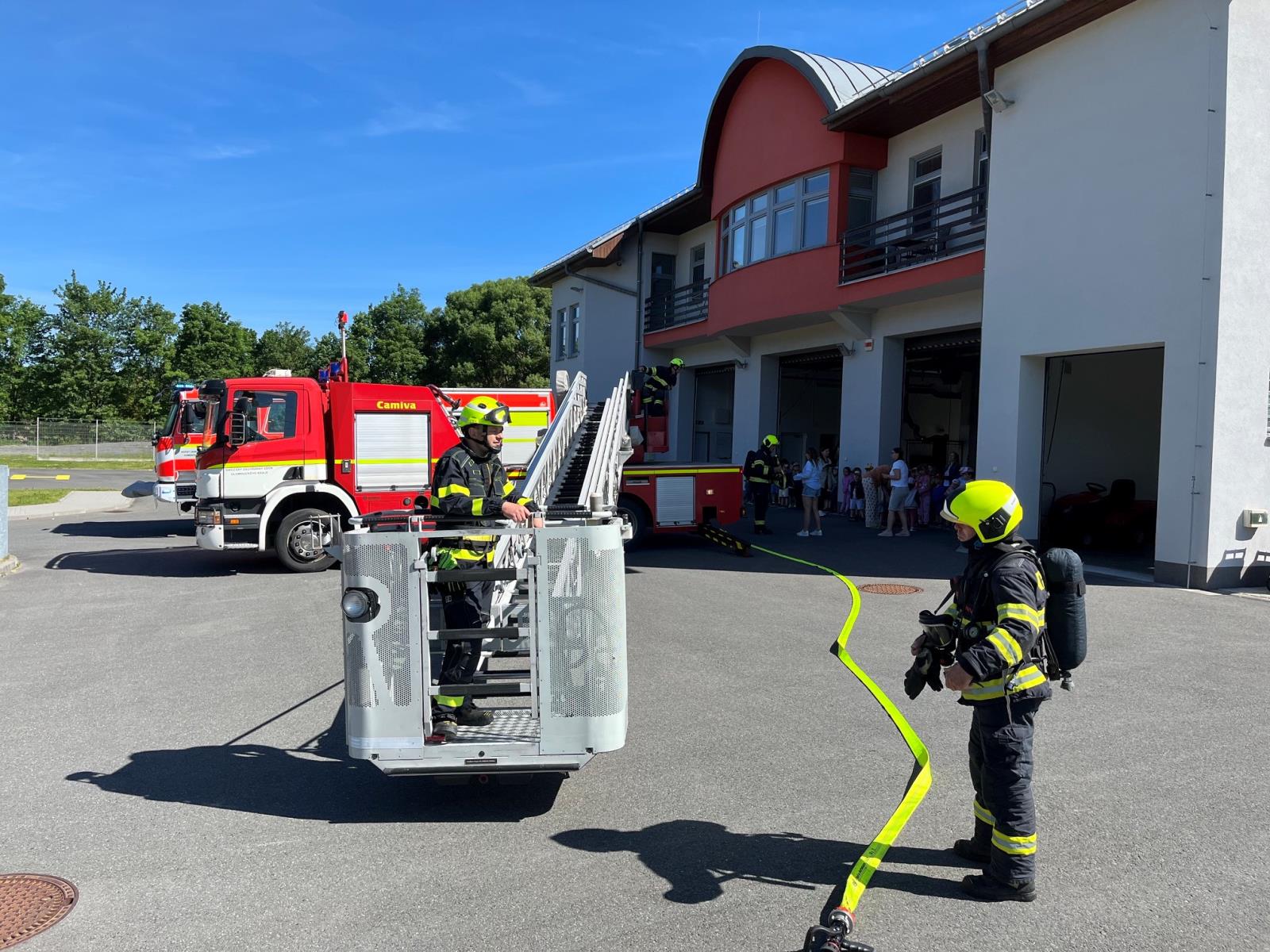 06.jpg