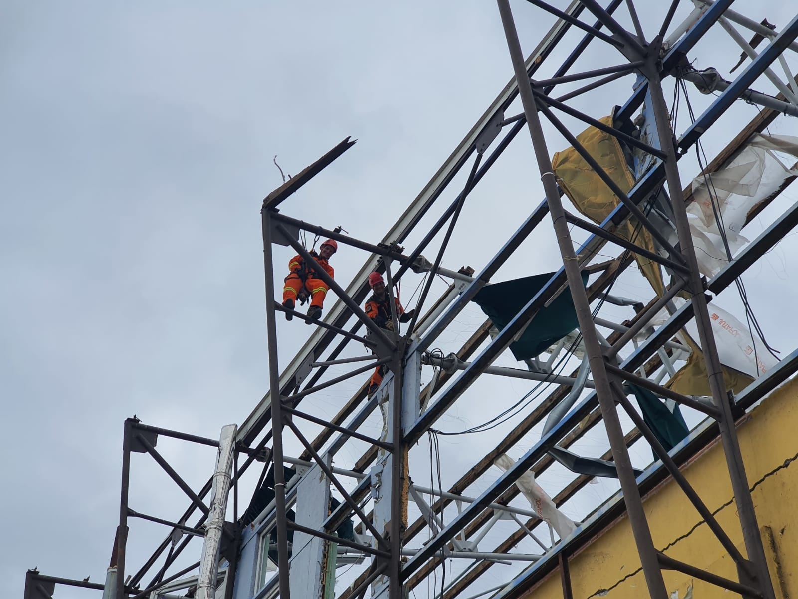 069 - zásah za pomoci lezecké techniky.jpg