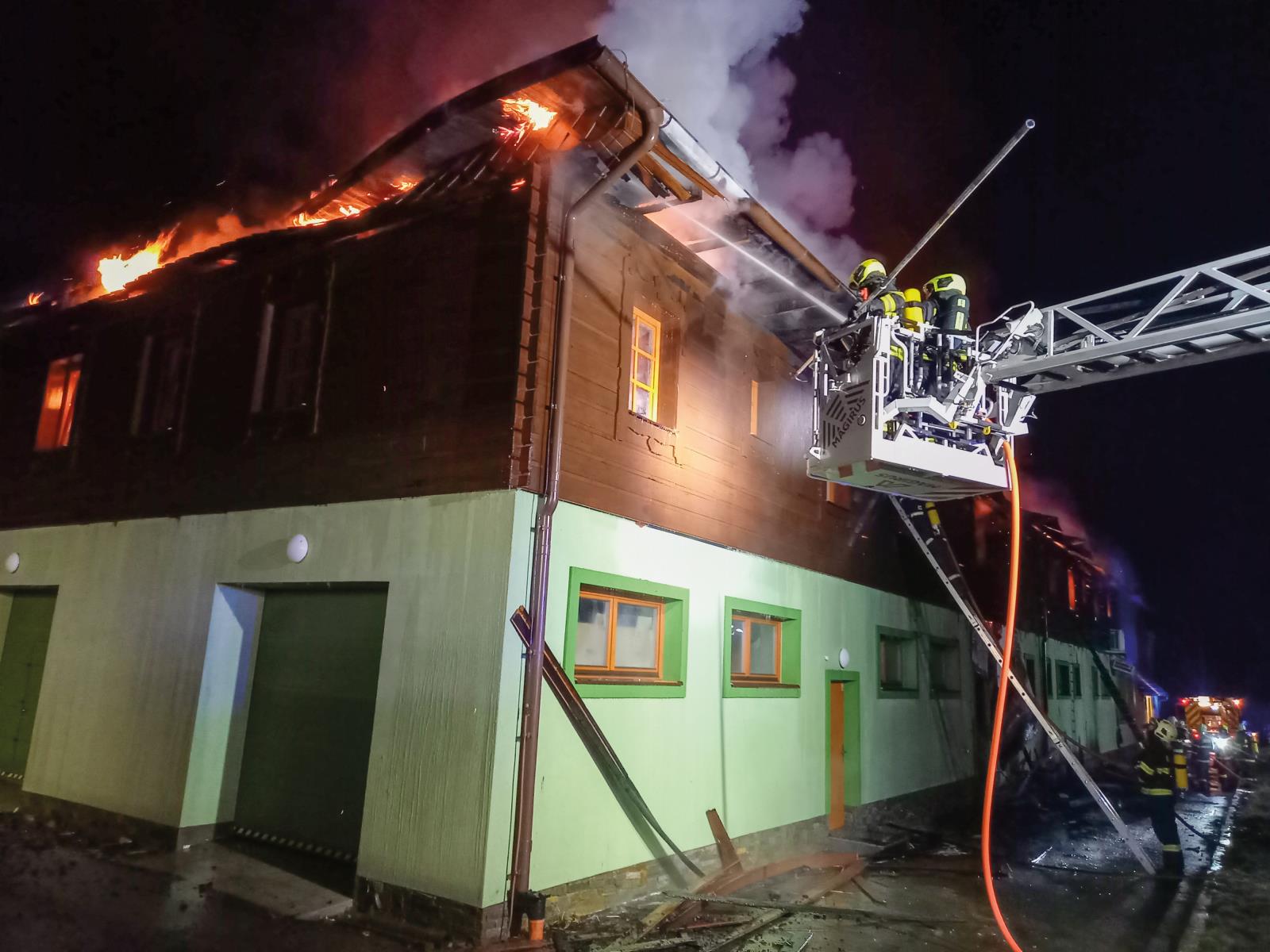 Rozebírání konstrukcí a dohašování