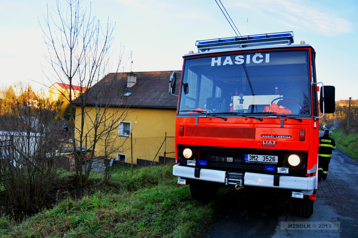 1 2-12-2013 Požár s výbuchem v RD Loštice (1).JPG