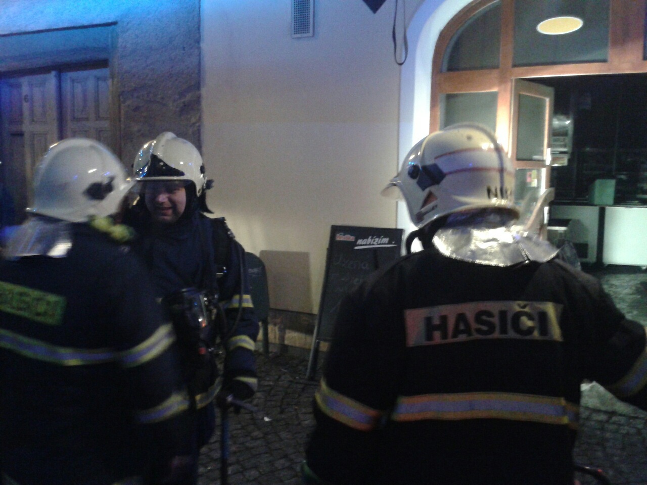1 7-2-2014 Požár v maloobchodní prodejně Mohelnice (1).jpg