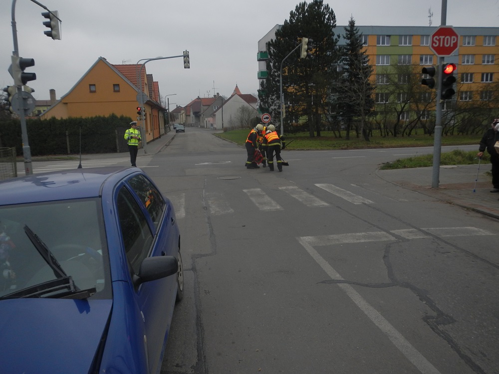 1 Dopravní nehoda 2 OA, Soběslav - 26. 11. 2014 (1).JPG