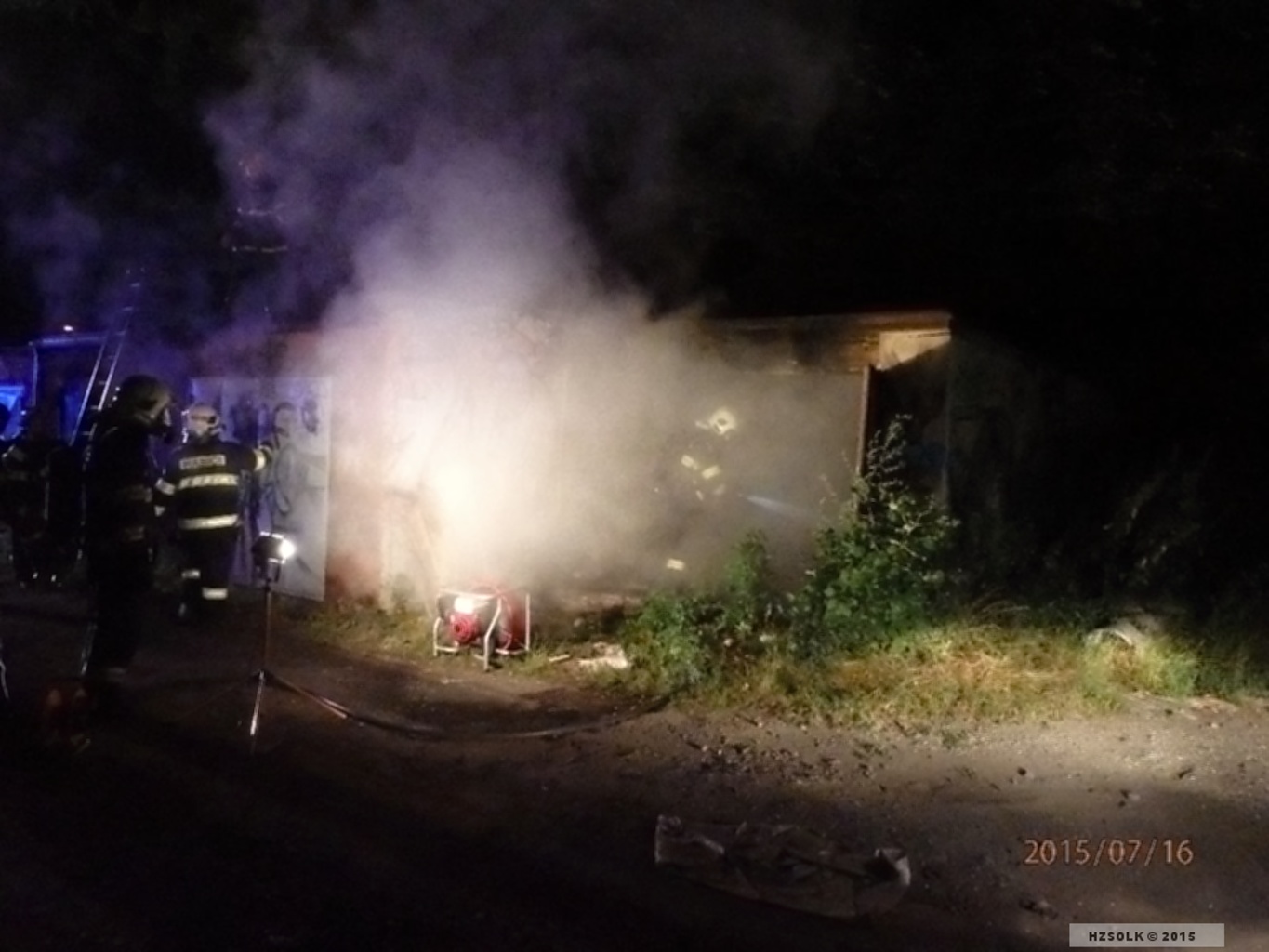 1 P_NB_16-7-2015 Požár garáže Přerov (1).JPG