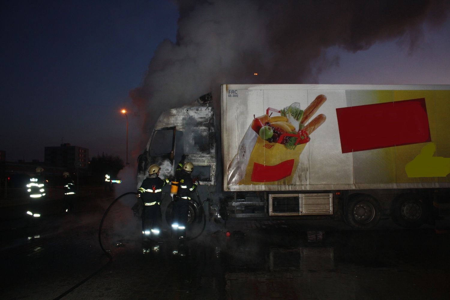 1 Požár kamiónu, České Budějovice - 4. 12. 2013 (2).JPG