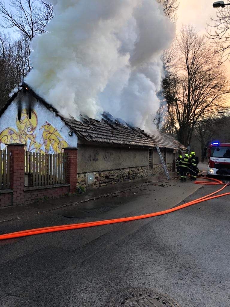1 Požár neobývaného rodinného domu