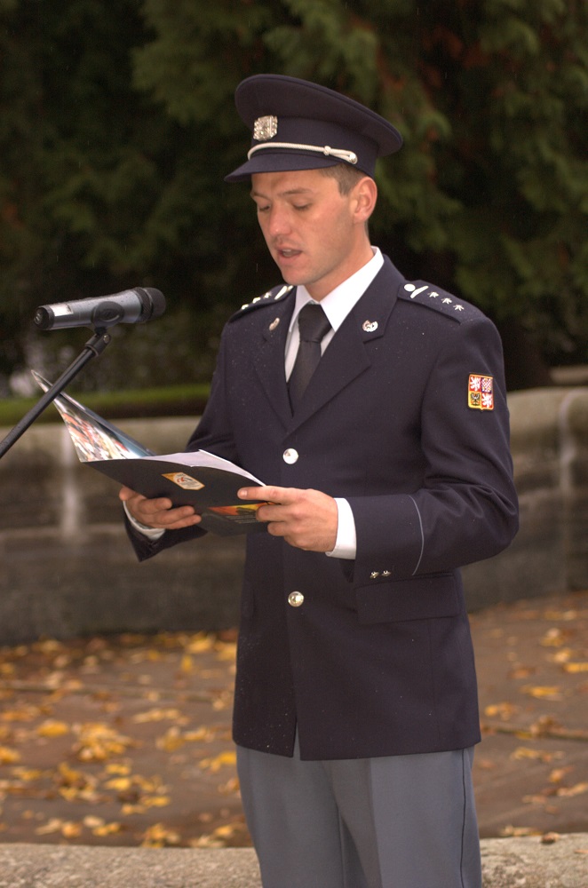 1 Slavnostní slib a předání medailí, Hluboká nad Vltavou - 15. 10. 2014 (1).jpg