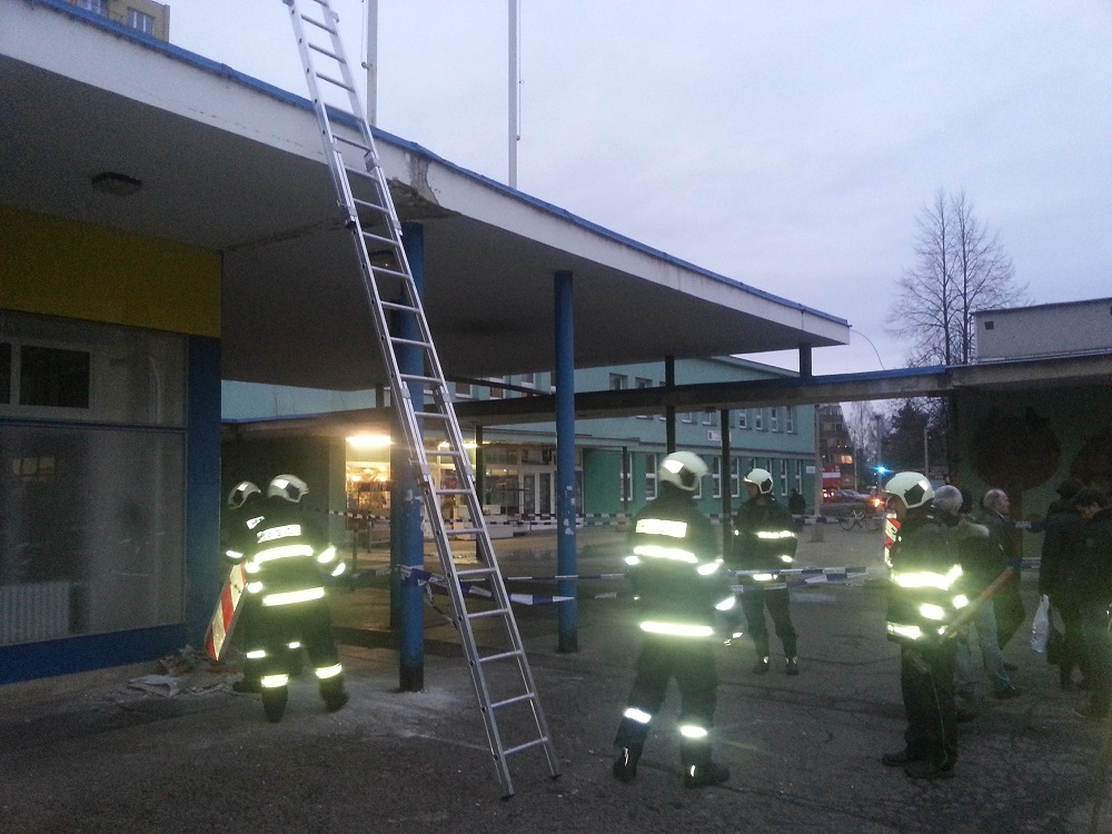 1 Zajištění zastřešení, České Budějovice - 8. 1. 2015 (2).jpg