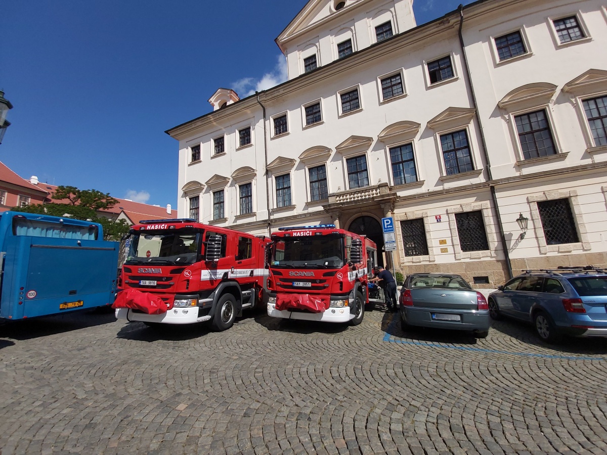 1 Zatopený suterén v kasárnách Hradní stráže