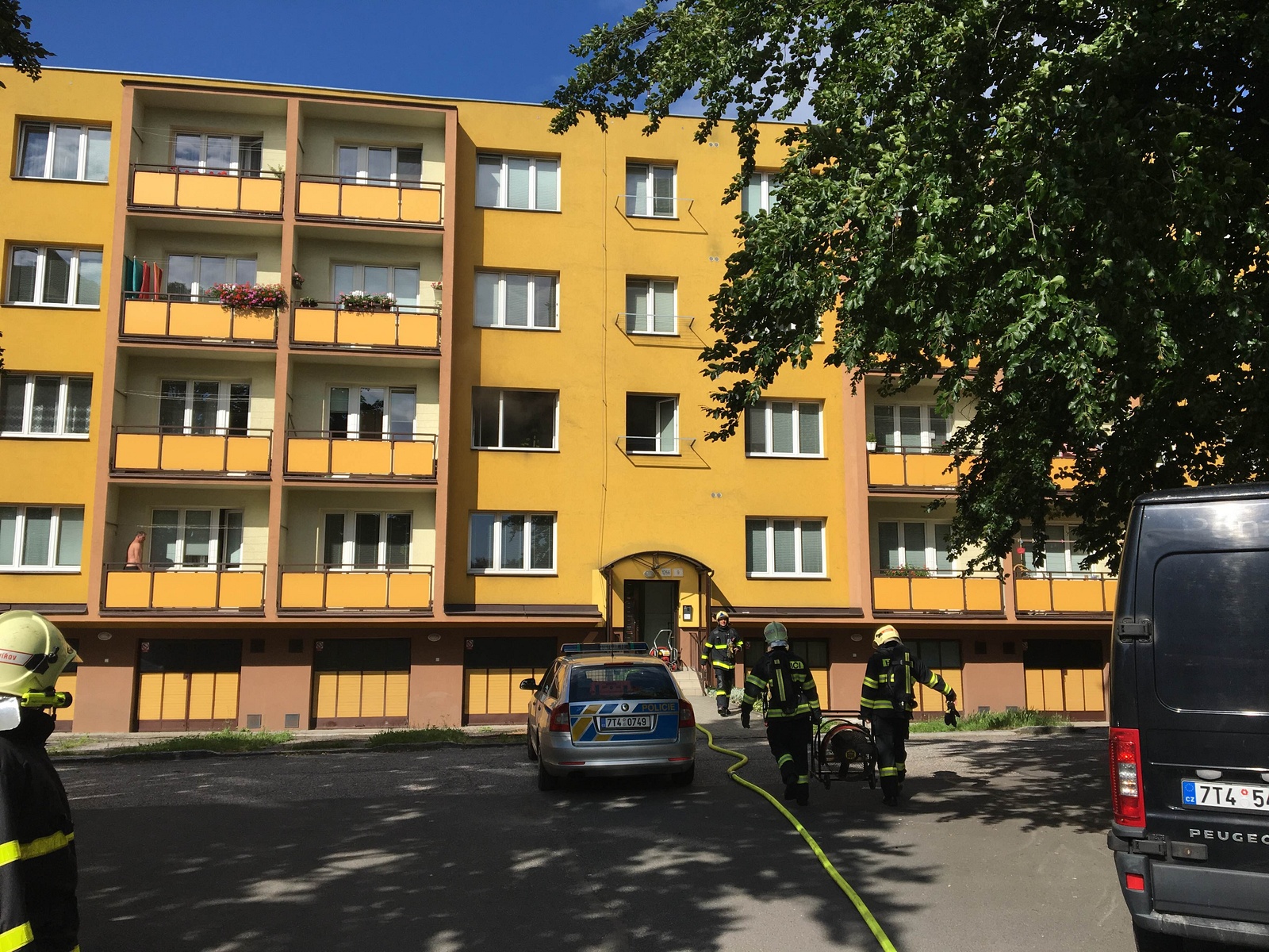 1 pozarBytuHavirovPodlesi1.JPG