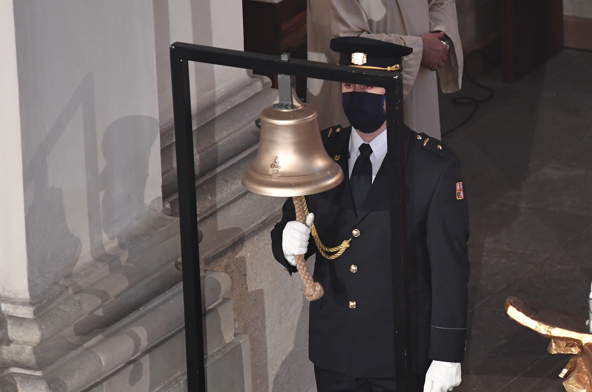 10 Mše za hasiče zahynuvší ve službě