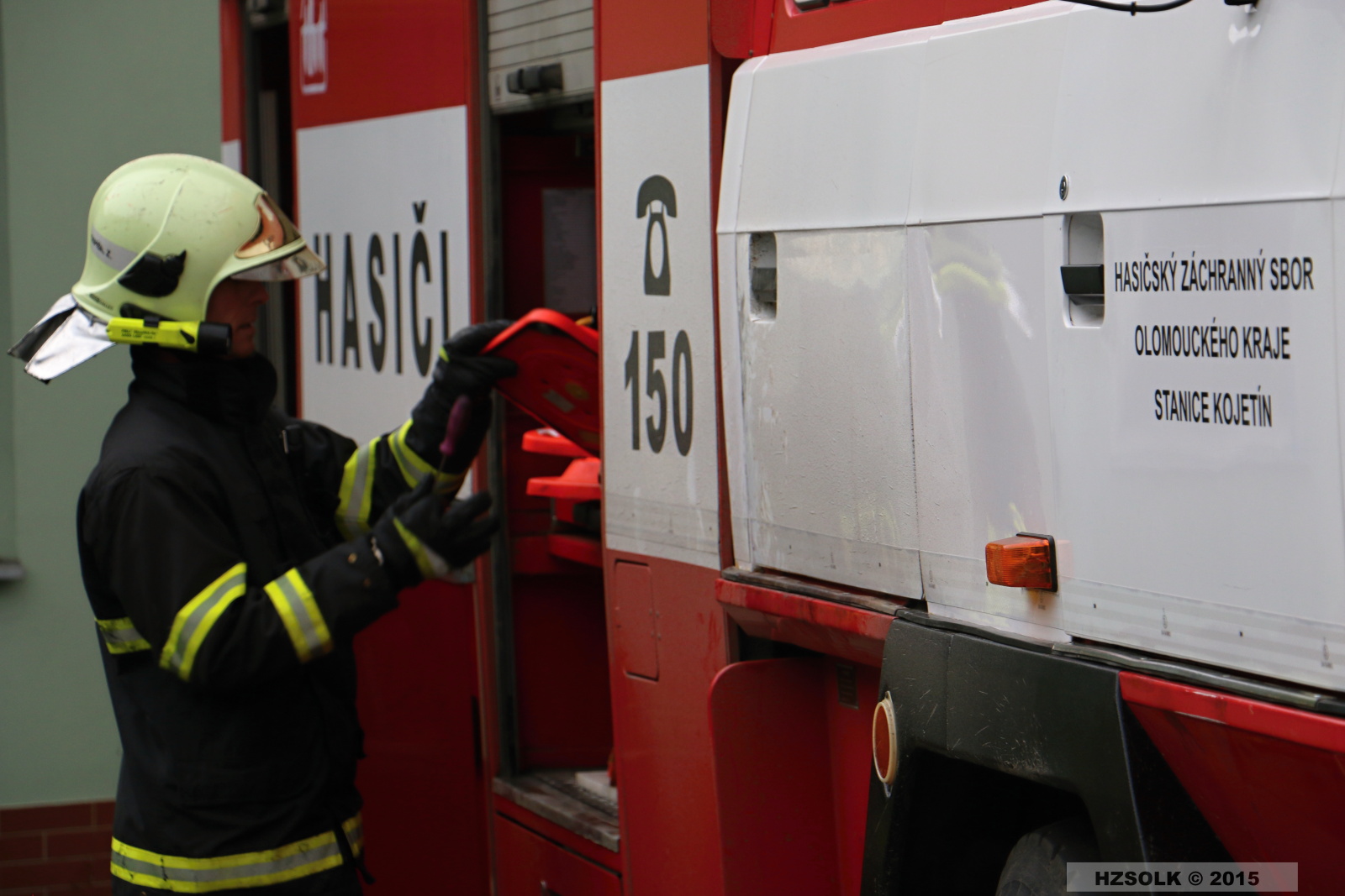 10 P_PO_23-1-2015 Požár vepřína - porodnice s úhynem selat a prasnic Kojetín (7).JPG