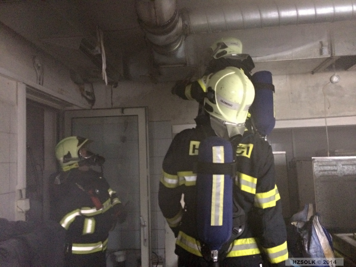 11 24-1-2014 Požár susičky prádla ulice Tovární Olomouc (2).JPG