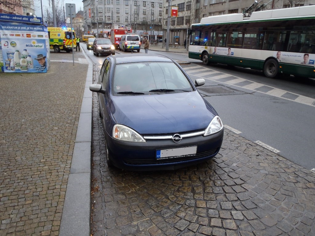 11.12.2016 (PM 12.08) DN OA x chodec Plzeň, Americká.JPG
