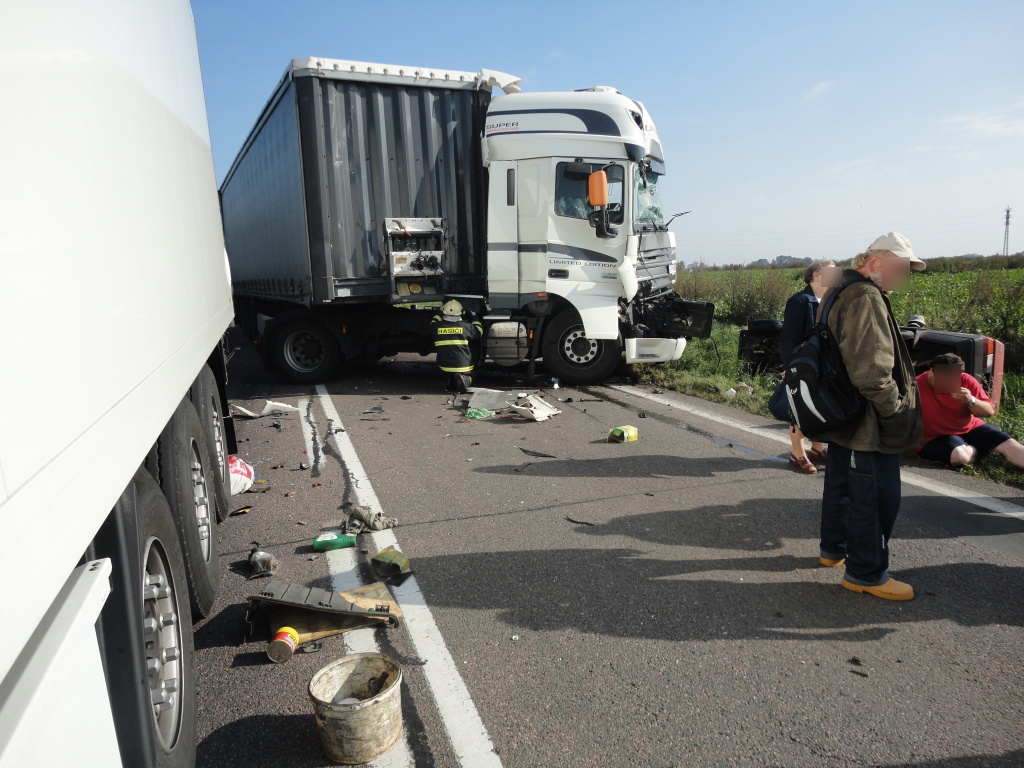 12-09-18 silnice č.33 HK-Jaroměř (2).JPG