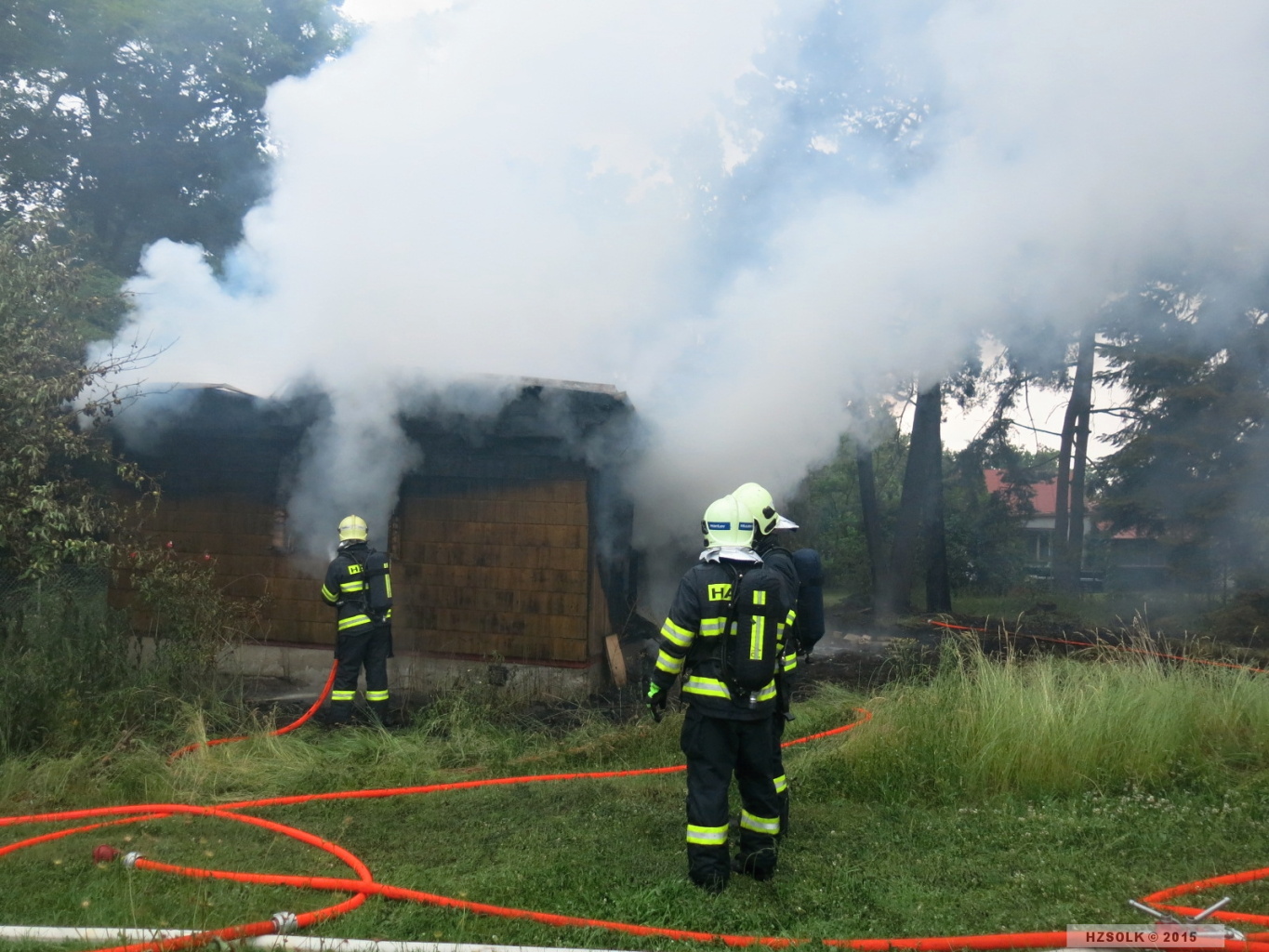 12 17-6-2015 Požár chaty Čechovice  - Záhoří (9).JPG