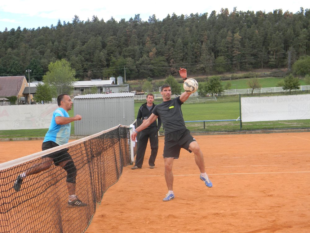 12 Nohejbal trojic HZS JčK, Semice - 18. 9. 2015 (5).JPG