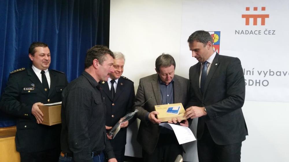 12 Předání radiostanic JSDHO, České Budějovice - 8. 3. 2016 (12).jpg