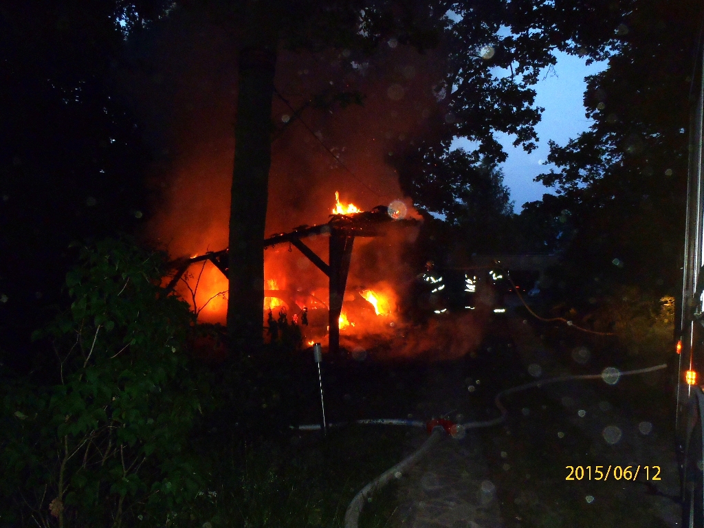 12.6.2015 požár Vlčtejn.JPG