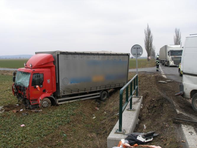 13-03-11 silnice č. I-11 HK-Praha.JPG