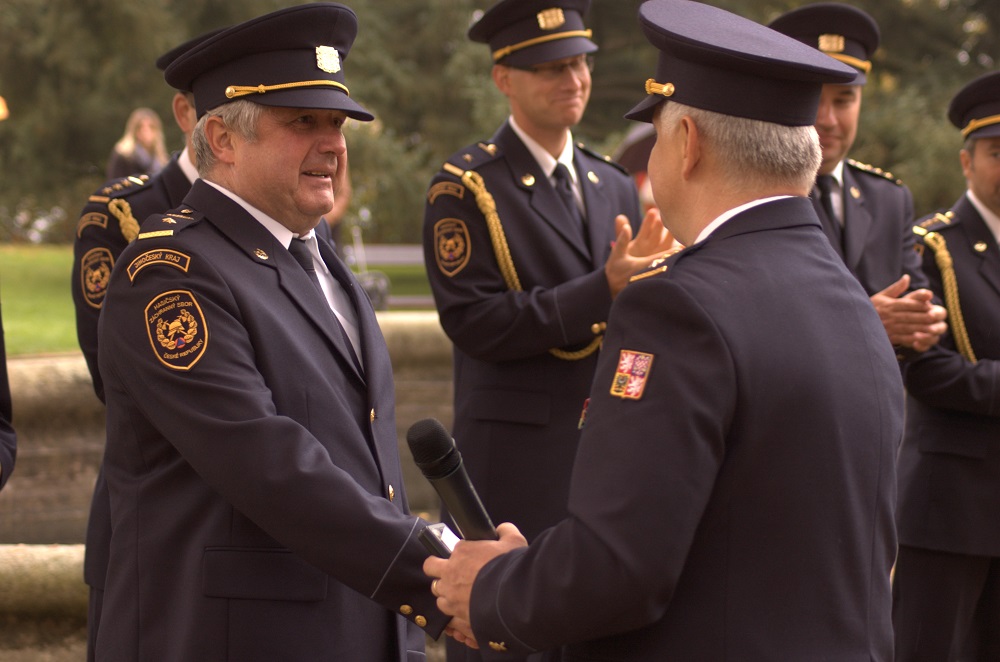 13 Slavnostní slib a předání medailí, Hluboká nad Vltavou - 15. 10. 2014 (13).jpg