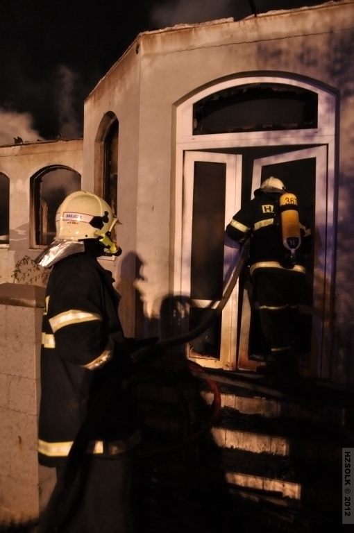 14 Požár RD - Smržice  30.9 (50).JPG